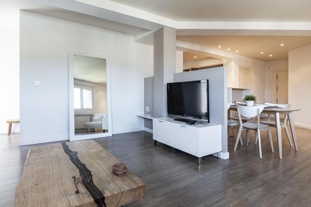 Always Easy - Luna Apartment Сан Себастиан Екстериор снимка